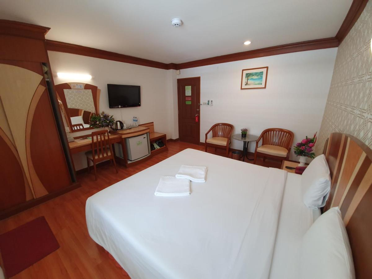Sakol Hotel Хатъяй Экстерьер фото