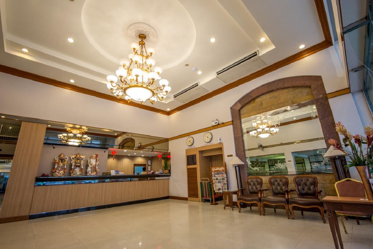 Sakol Hotel Хатъяй Экстерьер фото